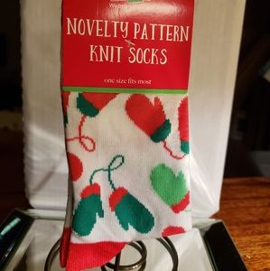 Christmas novelty pattern Socks 7 ct Mitten design